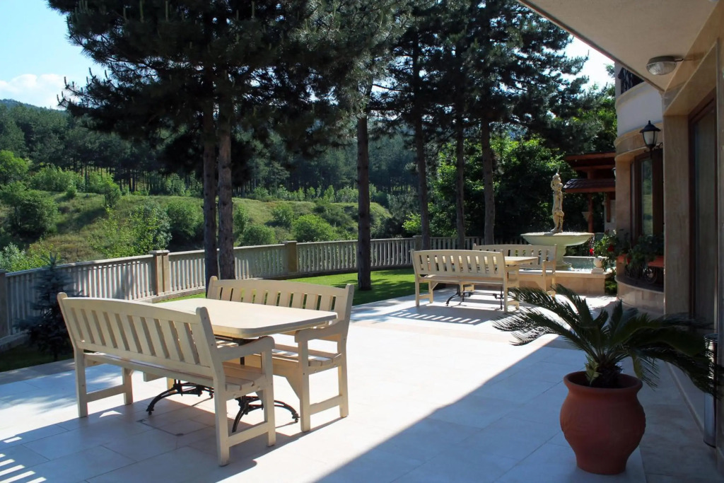 Garden Guest House