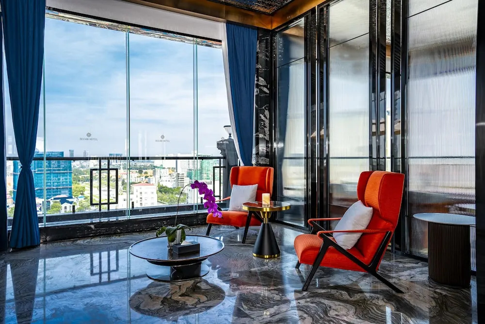 OCEAN HOTEL
