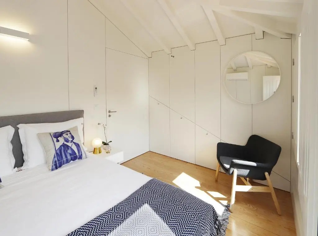 HM - Flores Skylight