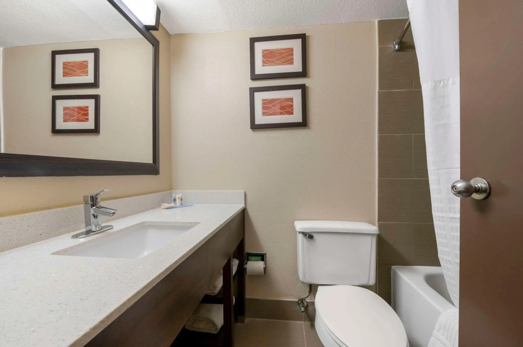 Comfort Inn & Suites Indianapolis Northwest - College Park