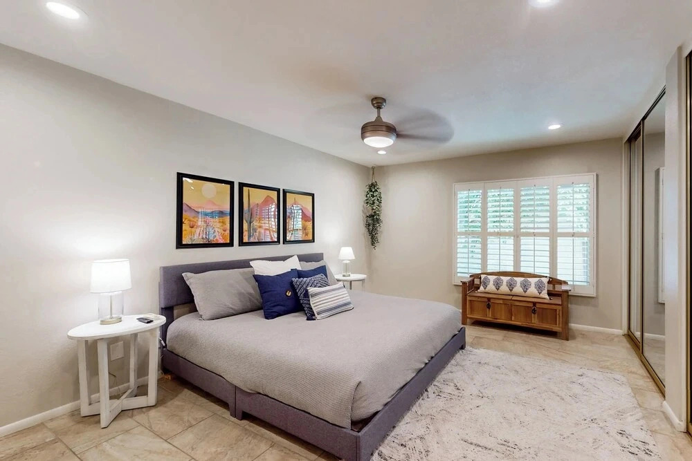 3BR House w/ Private Pool & Gas Grill