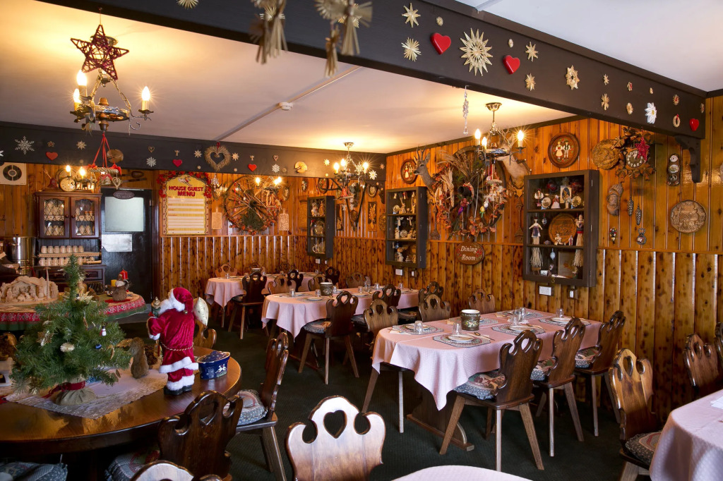 Karelia Alpine Lodge