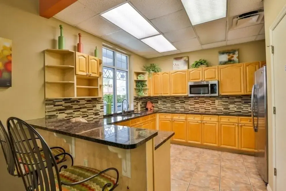 Kid Friendly Condo With Pool, Basketball, Bocce, Hot Tub, And More! 3 Bedroom Condo