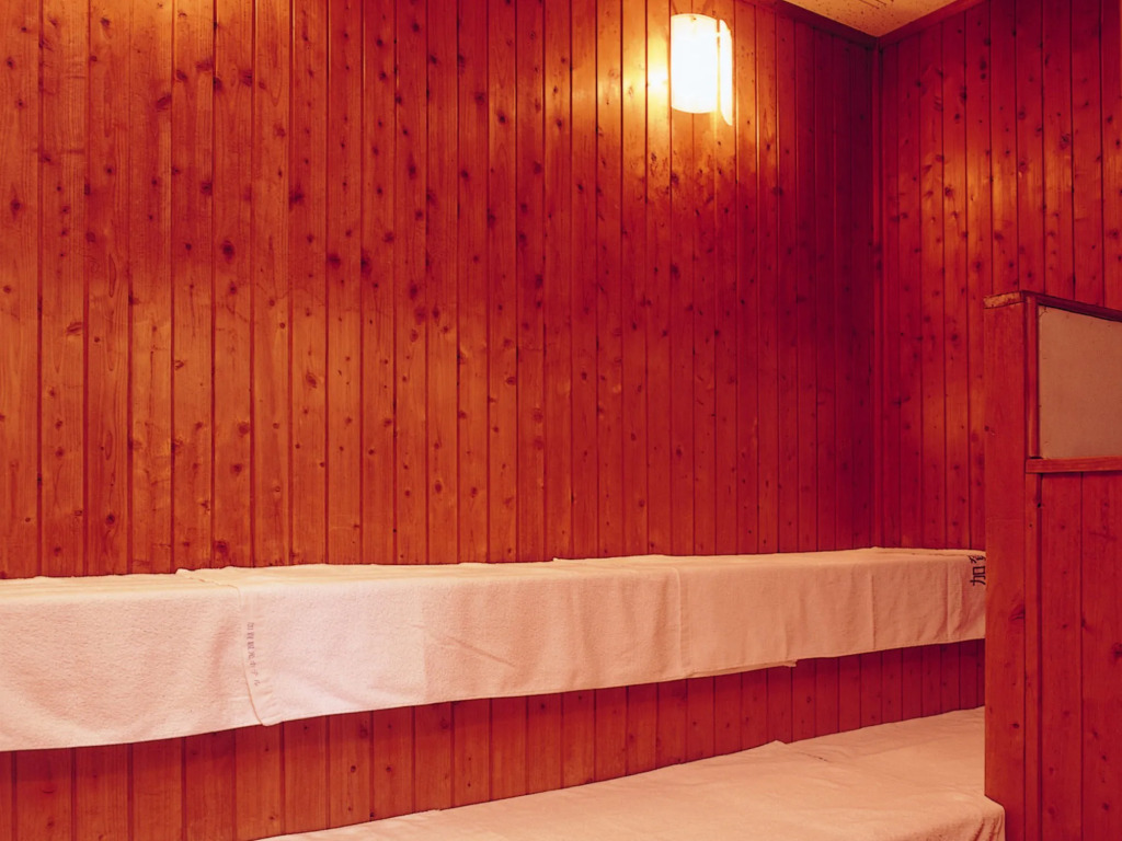 Kaga Kanko Hotel