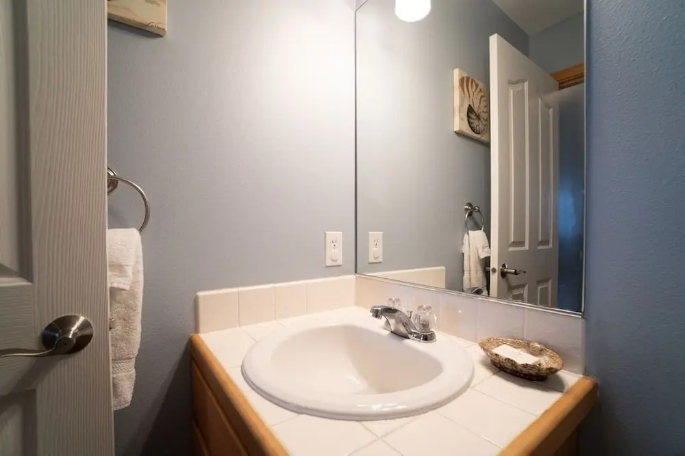 Necanicum - 6 Br Home