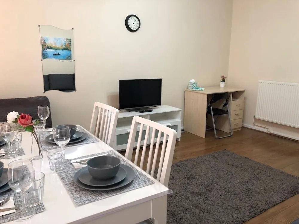 Cosy Flat in Regent's Park
