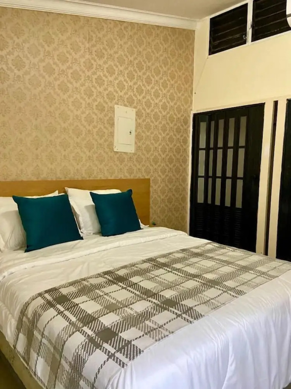 Botanic Garden Hostal
