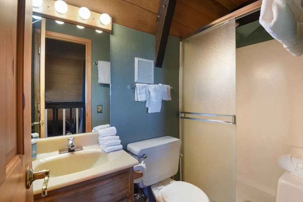 Cozy Mountain View A-frame