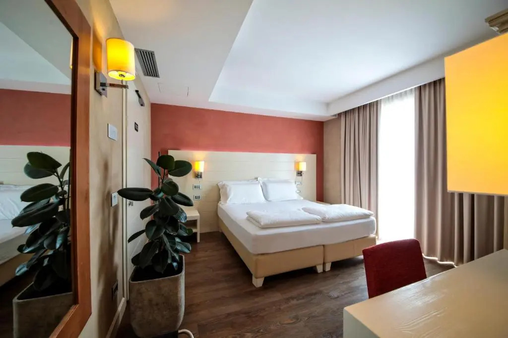 H2O ROOMS