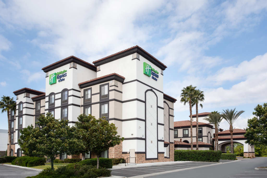 Holiday Inn Express Ontario by IHG