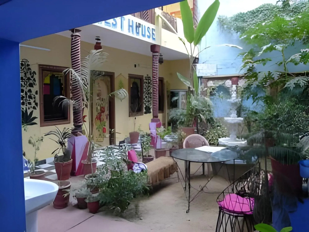 Sarvar Guest House