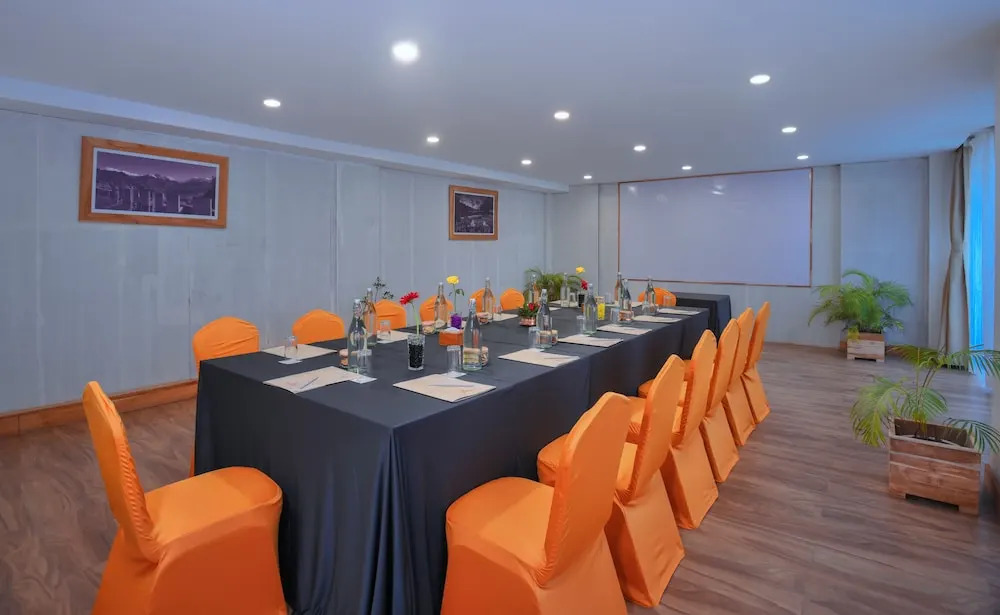 Aabas Pokhara by Barahi Hospitality
