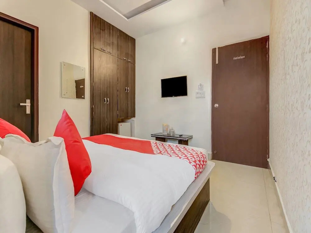 Hotel CG INN