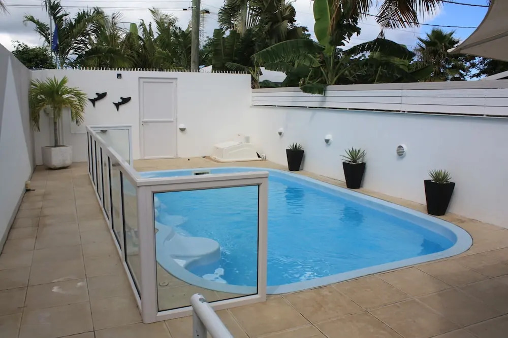 Residence Evasion