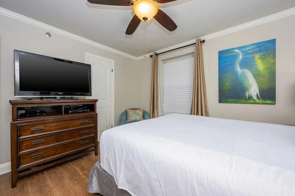 Phoenix V 805 3 Bedroom Condo