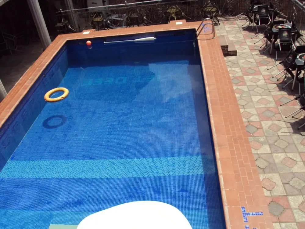 Elite Poolbar & Lodge