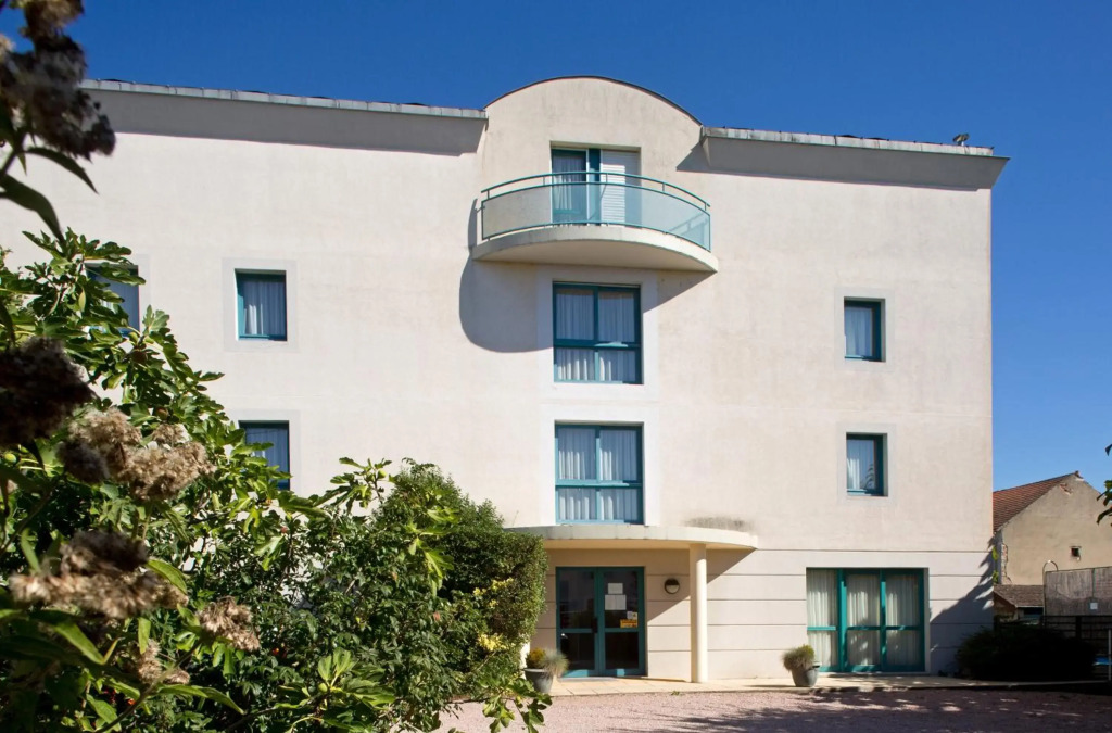 Logis LAuberge Bourbonnaise - Vichy sud