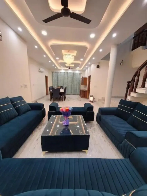 Regalia Home