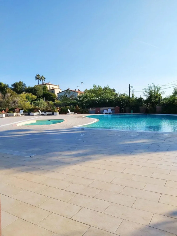 Apartment With one Bedroom in Mandelieu-la-napoule, With Wonderful sea View, Shared Pool, Enclosed Garden - 3 km From the Beach