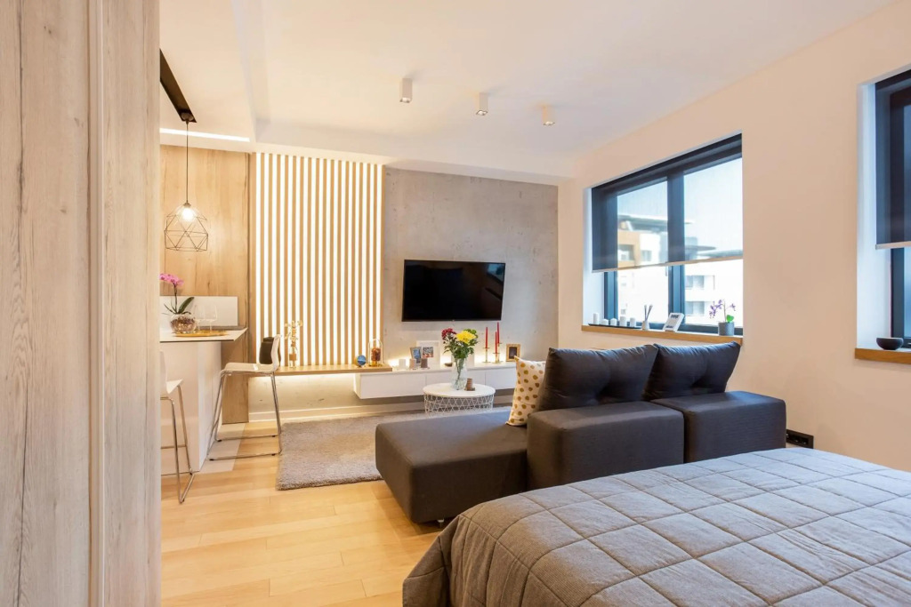 Stylish Luxury Apartment LEO, free garage, concierge, self-check-in, Wi-Fi