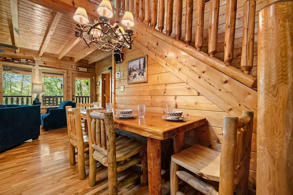 Luxurious Nine Bears Home Minutes Away to Gatlinburg by Redawning