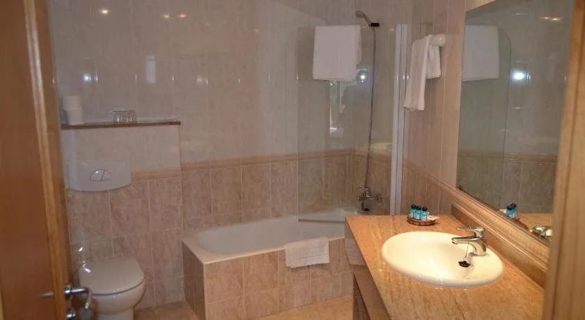 Hostal Leo dOr