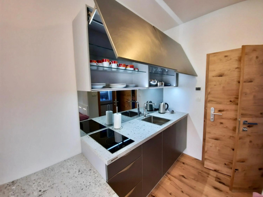 Apartment Silver