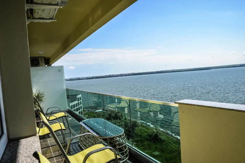 Moonlight Apartament 3 camere lux 803