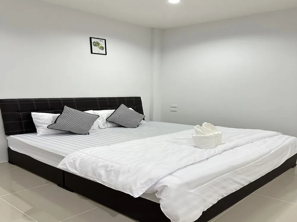 OYO 75505 LD Guesthouse