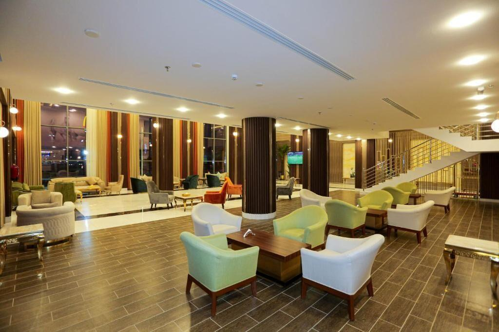 TULIP PLAZA - By Le Park Concord