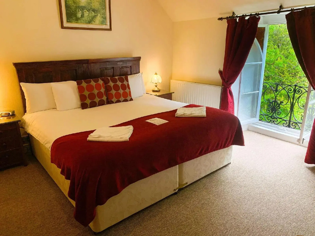 St Benets Abbey B&B