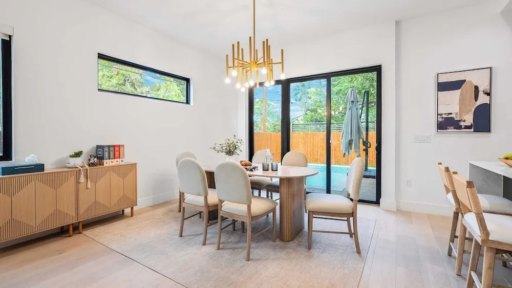 Stylish Home With Firepit & Balcony Steps From Austins Best Near Rainey St, Lady Bird Lake & Downtown The Ashlee by Avantstay