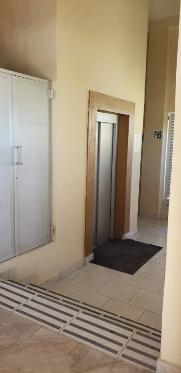 Beautiful Condo With Pool and Close to the Beach