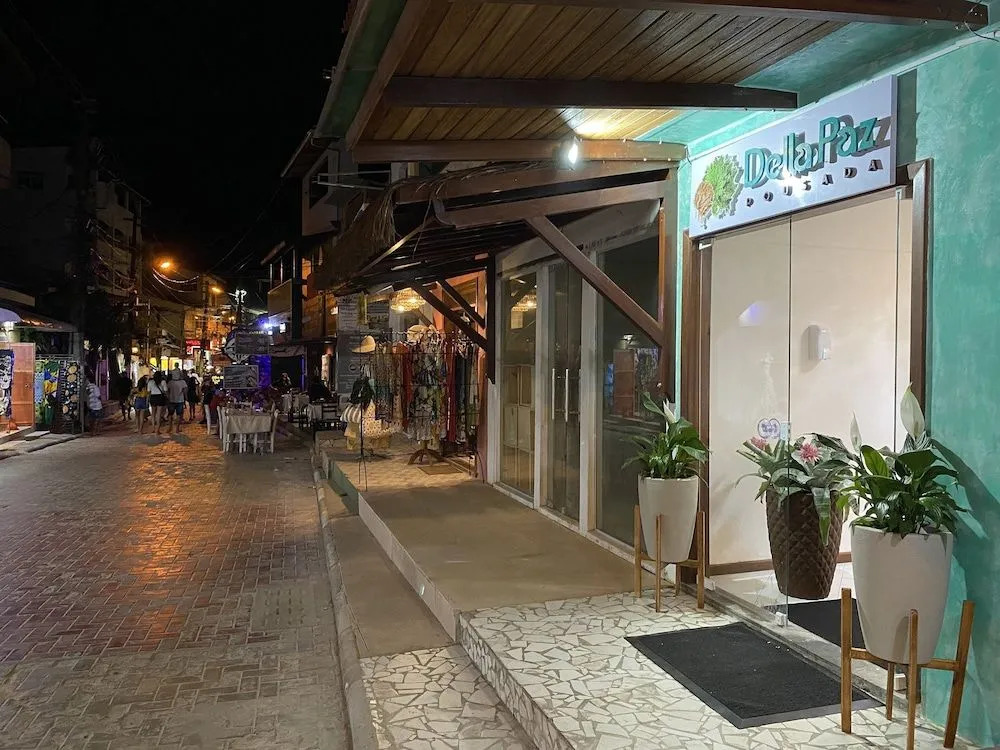 Della Paz Pousada