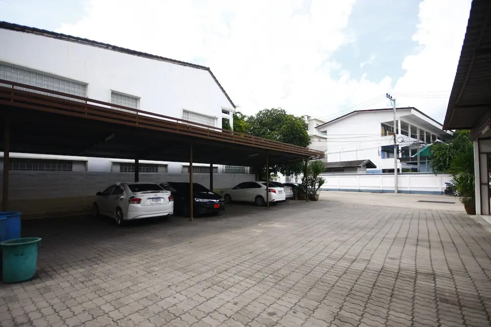 Mile Place