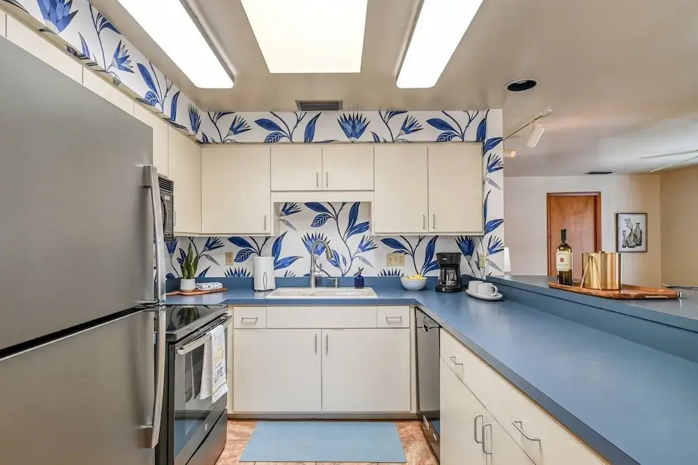 62 Hypolita Carriage House