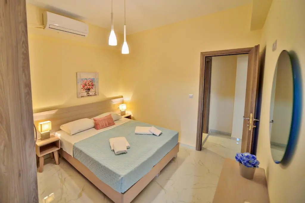 Aristea Apartments
