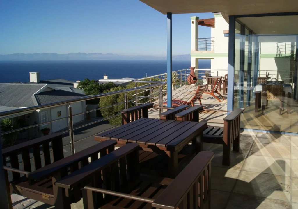 Magellans Hotel