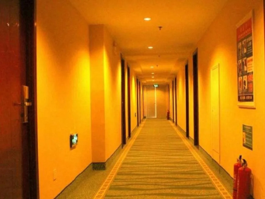Greentree Inn Dalian Airport Express Hotel