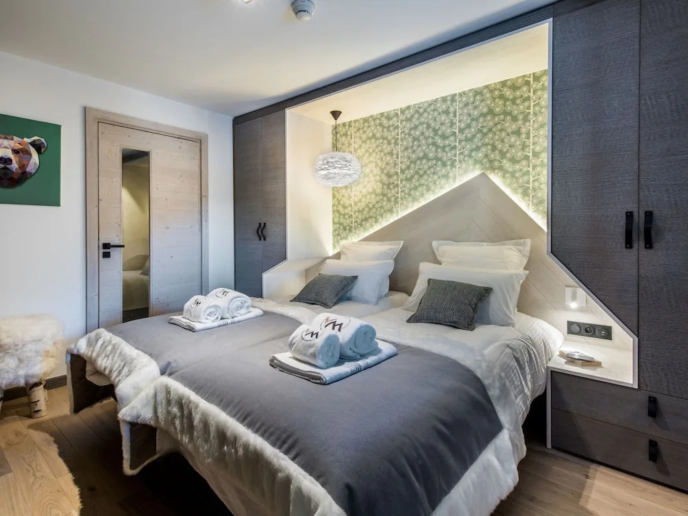 Luxury Apartment, Every bed Room has a Bath Room-ensuite