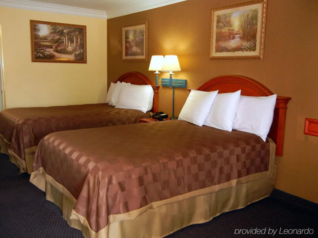 Americas Best Value Inn & Suites-Alvin/Houston