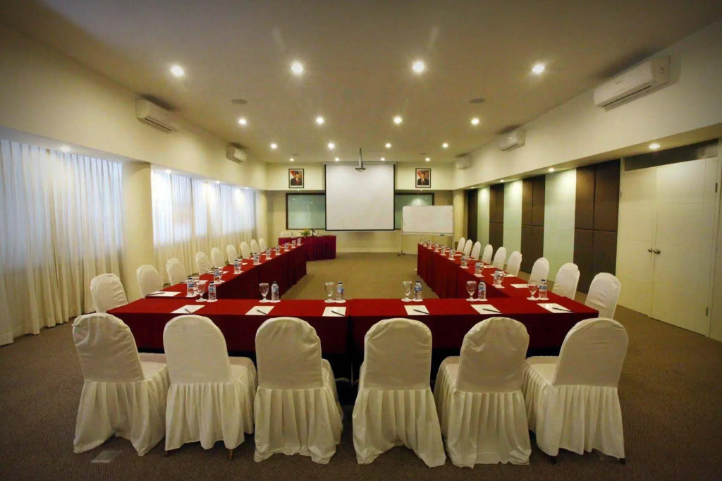 Whiz Residence Darmo Harapan Surabaya