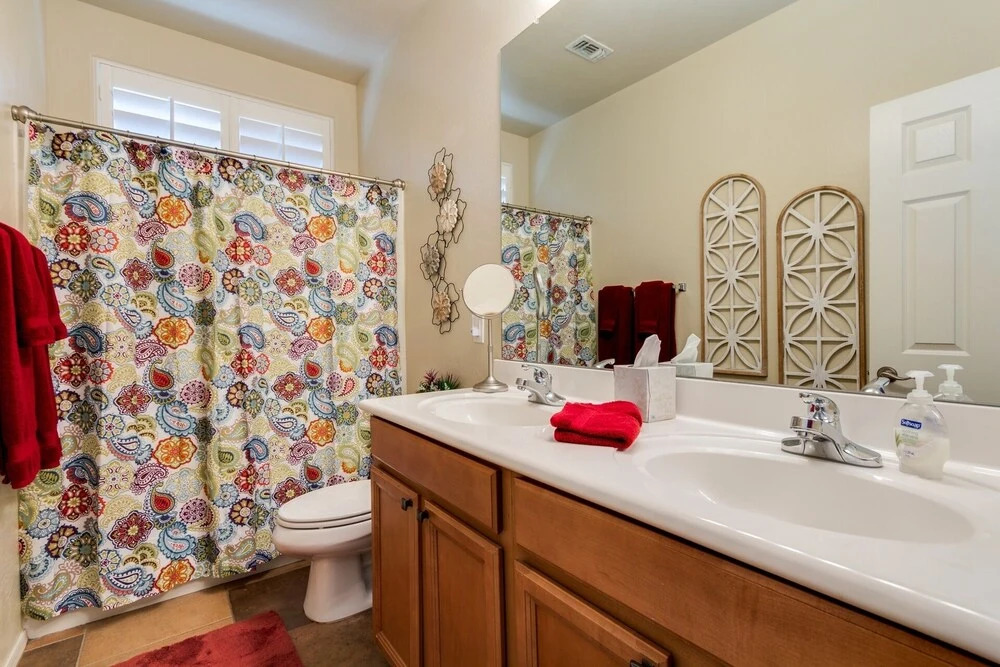 Pointsettia - 4 Br Home