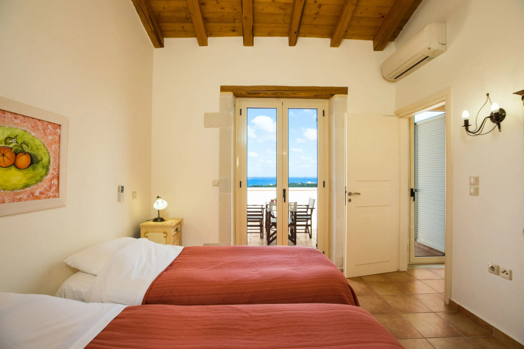 Maroulas Villa Estate