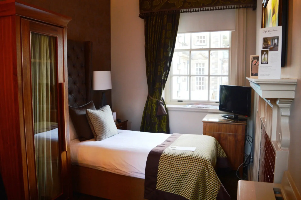 Crathorne Hall