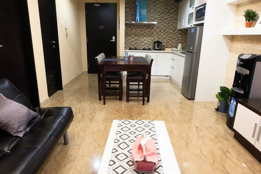 1BR Exclusive Royale Springhill Apartment Kemayoran