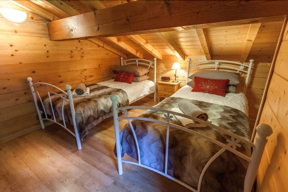 The Red Yeti Lodge