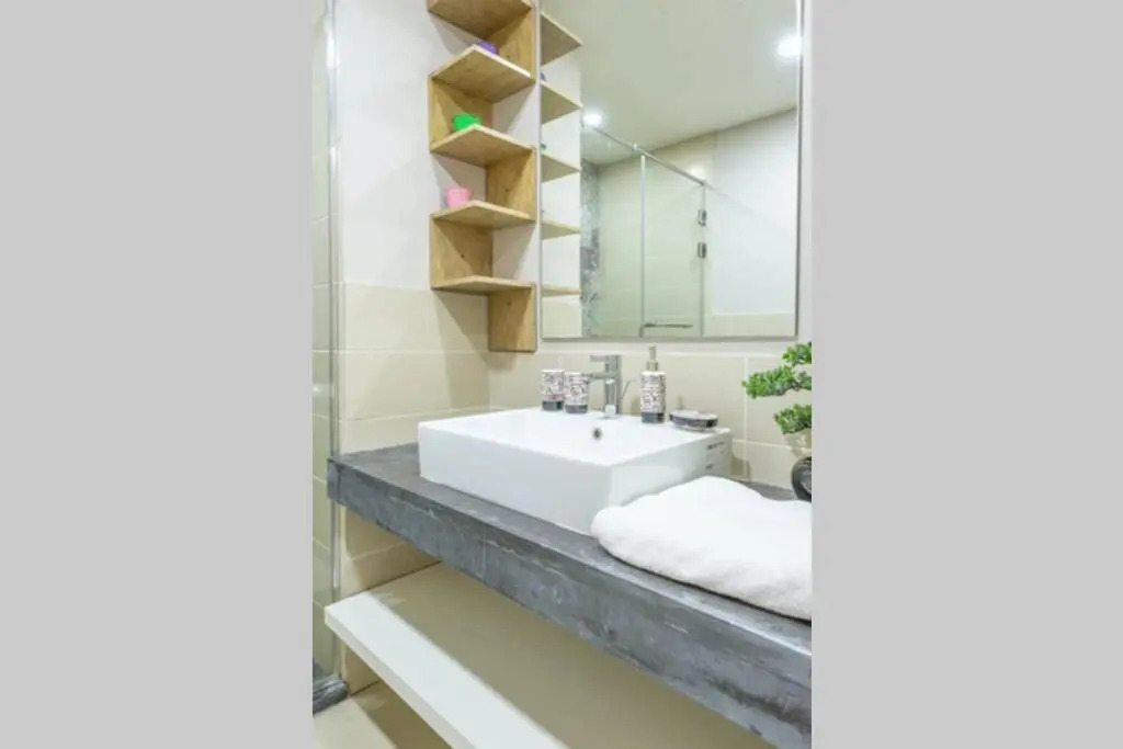 Marina Mosaique 1 BR Apartment with Pool view