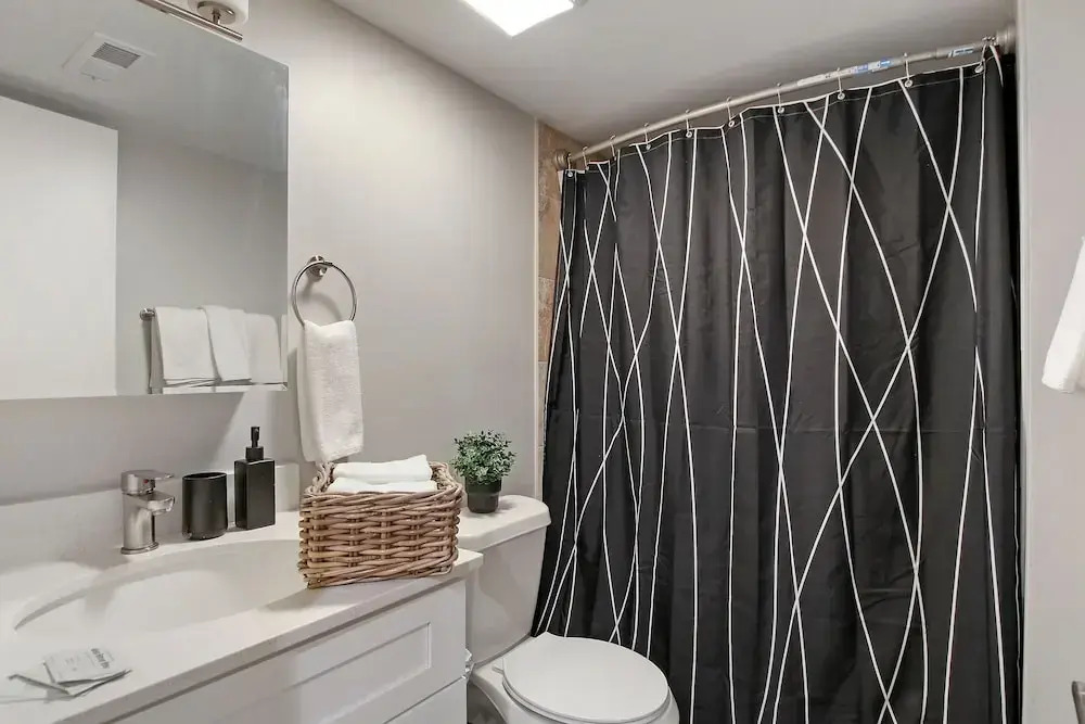 2BR Aesthetic Apt - Barry 37-GB