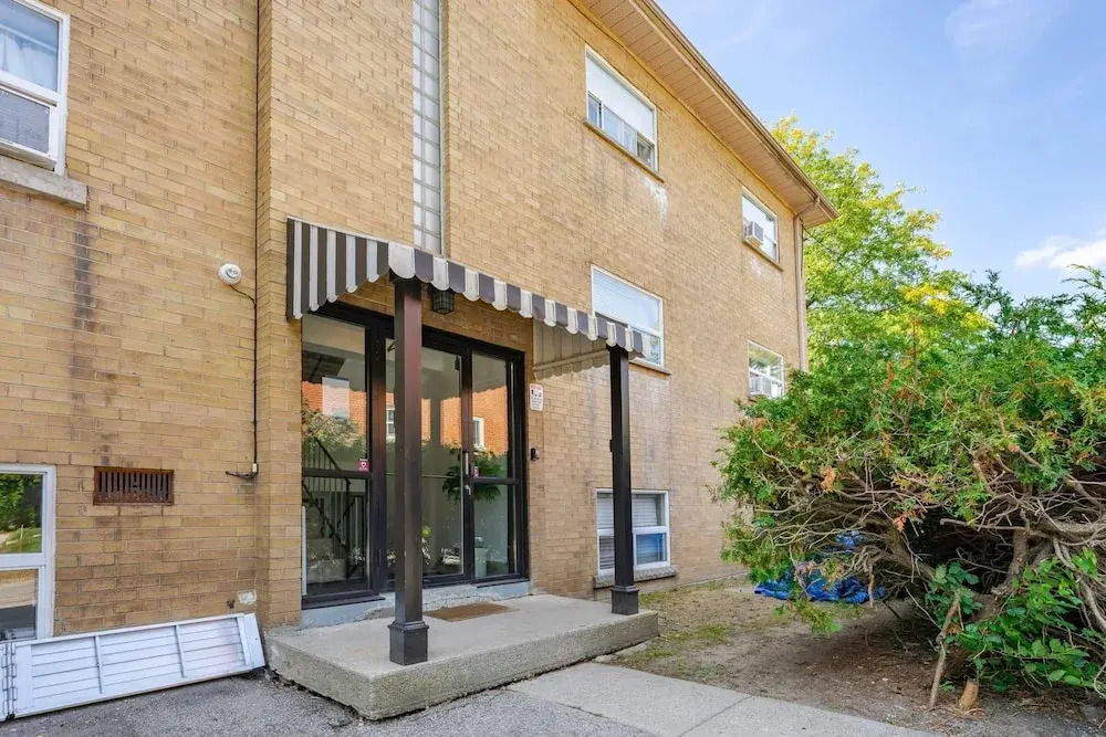 Elegant Brand New Apartment in Central Burlington